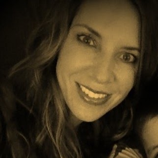 Michelle Aldrich Photo 24