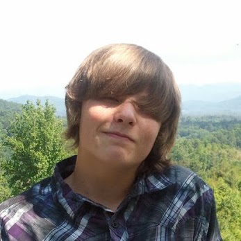 Tyler English Photo 10