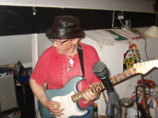 Steve Conway Photo 15