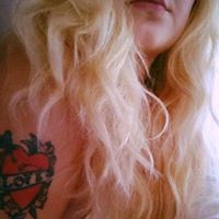 Julia Smetana Photo 9