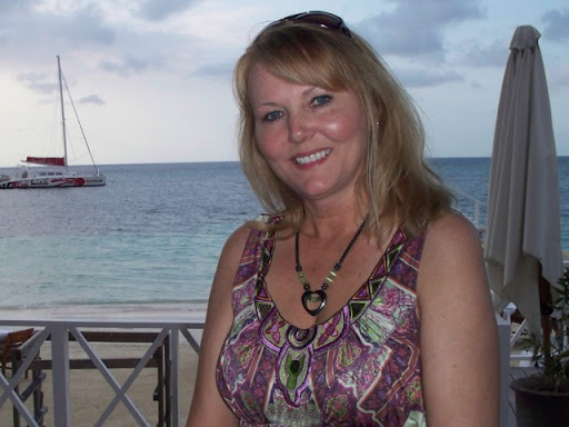 Pamela Lane Photo 36