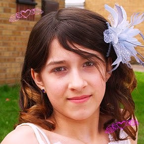 Alex Graham Photo 40