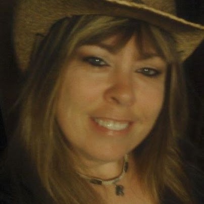 Debbie English Photo 33