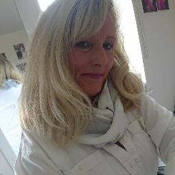 Paula Powell Photo 30