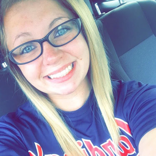 Jessie Olson Photo 15
