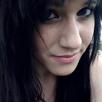 Samantha Roberts Photo 36