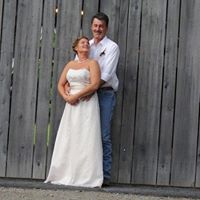 Julie Phelps Photo 31