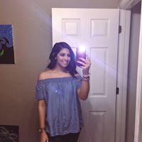 Alexandra Bernal Photo 8