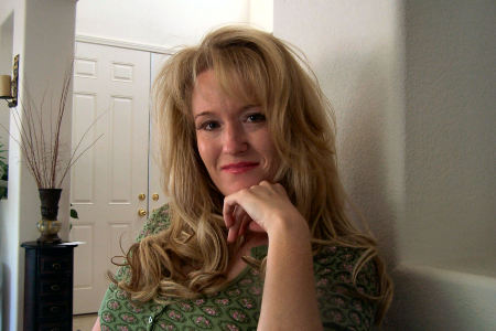 Joni Davis Photo 32