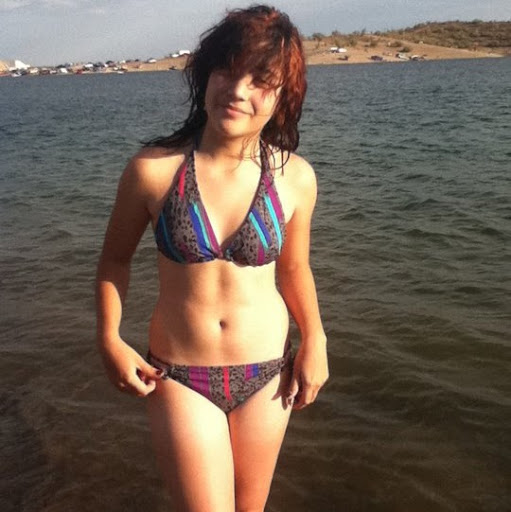 Eleanor Lamb Photo 30