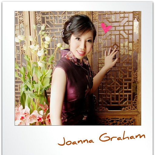 Joanna Graham Photo 33