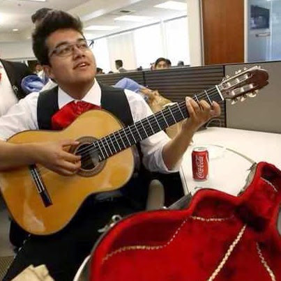 Ramon Figueroa Photo 9