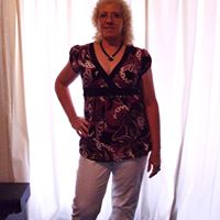 Deborah Sarmiento Photo 15