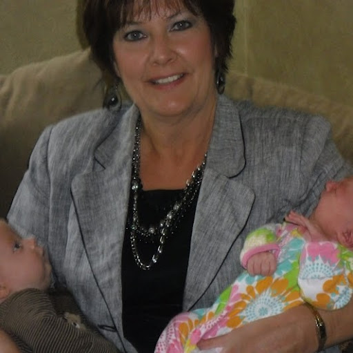 Suzanne Larson Photo 31