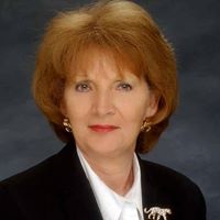 Peggy Wells Photo 22
