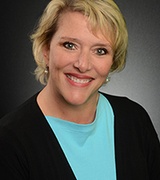Melanie Hall Photo 1