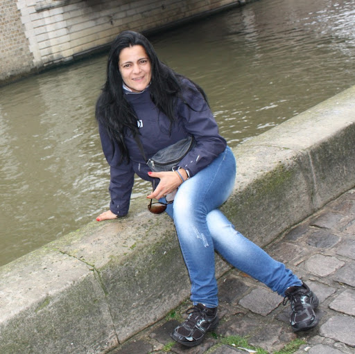 Julia Bem Photo 2