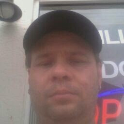 Aaron Delong Photo 27