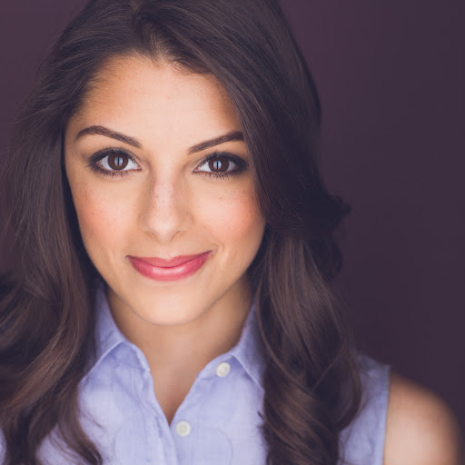 Julia Estrada Photo 19