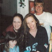 Linda Hackett Photo 25