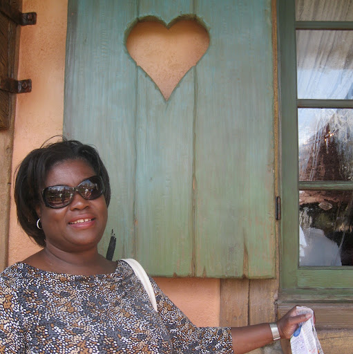 Denise Grant Photo 7