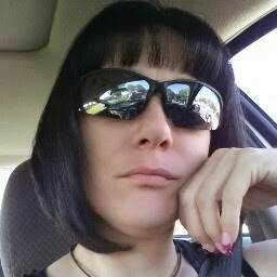 Laurie Ramirez Photo 30