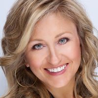 Shellie Martin Photo 10
