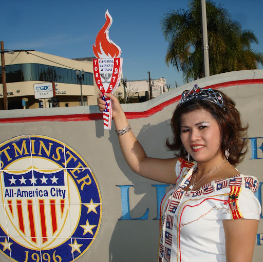 Jessica Nguyen Photo 37