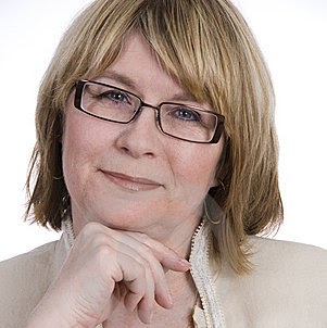 Louise Lynch Photo 34
