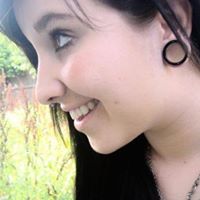 Anna Davenport Photo 16