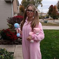 Carrie Watts Photo 22