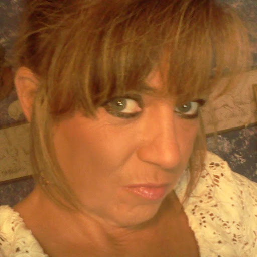 Melissa Henderson Photo 25