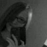 Elizabeth Harris Photo 17