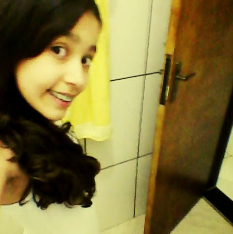 Stephanie Gomes Photo 26