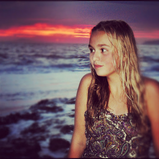 Elizabeth Franke Photo 19