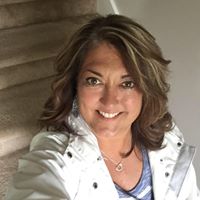 Lora Foster Photo 20
