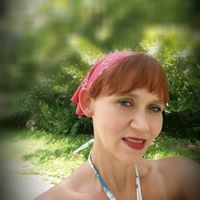 Amy Toler Photo 7