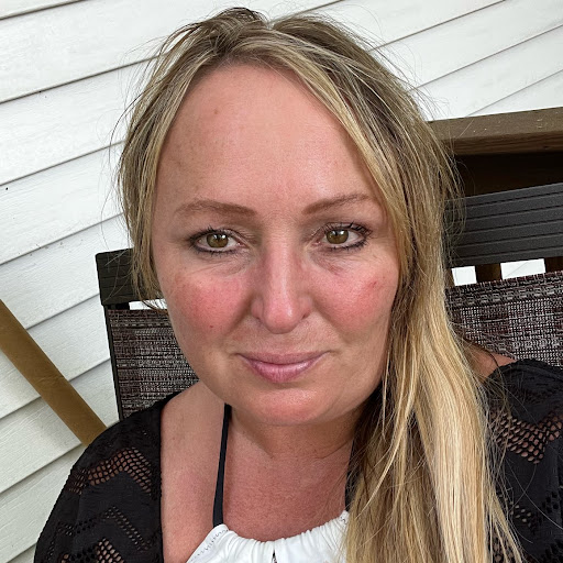 Dawn Osborne Photo 38