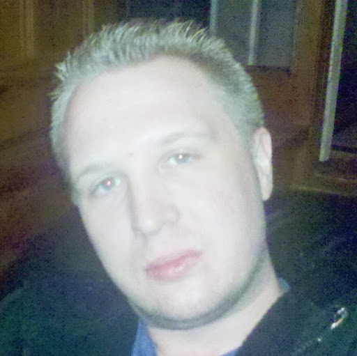 Christopher Thomsen Photo 38