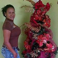 Emelina Gomez Photo 4