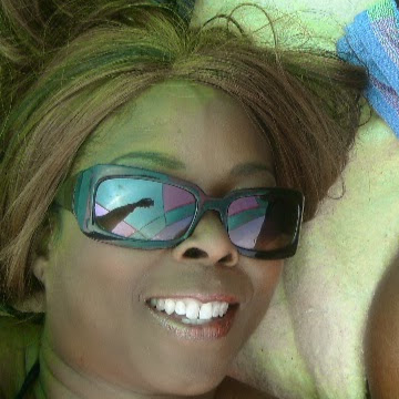 Teri Roberts Photo 9