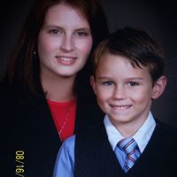 Holly Gardner Photo 42