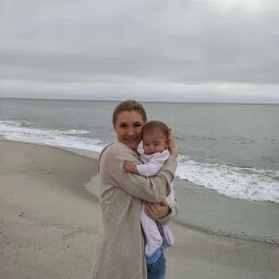 Angela Goss Photo 26