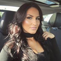 Sarah Thacker Photo 35