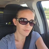 Alexandra Yates Photo 27