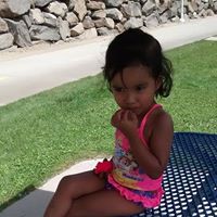 Tania Valenzuela Photo 19