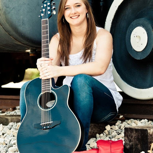 Caitlyn Cain Photo 2