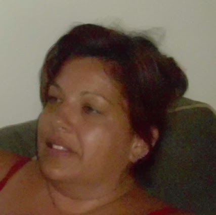 Linda Larson Photo 11