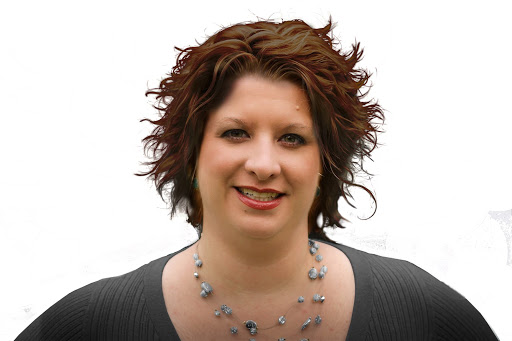 Raechel Anderson Photo 5