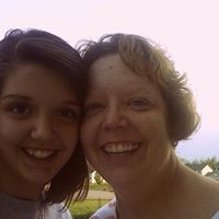 Ellen Mackey Photo 23